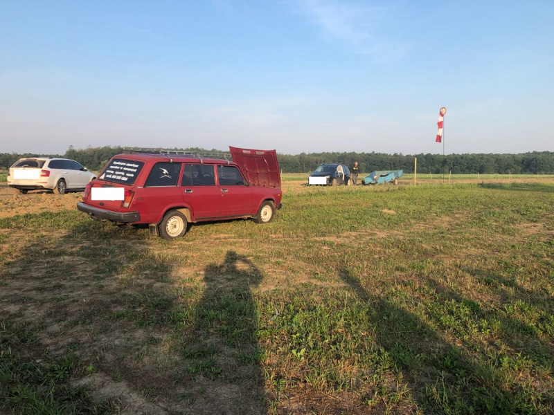 На Закарпатье обнаружили мотодельтаплан, которым могли переправлять контрабандный товар